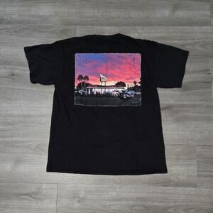 In-N-Out Burger California Classic Cars Graphic Print T-Shirt Size Medium